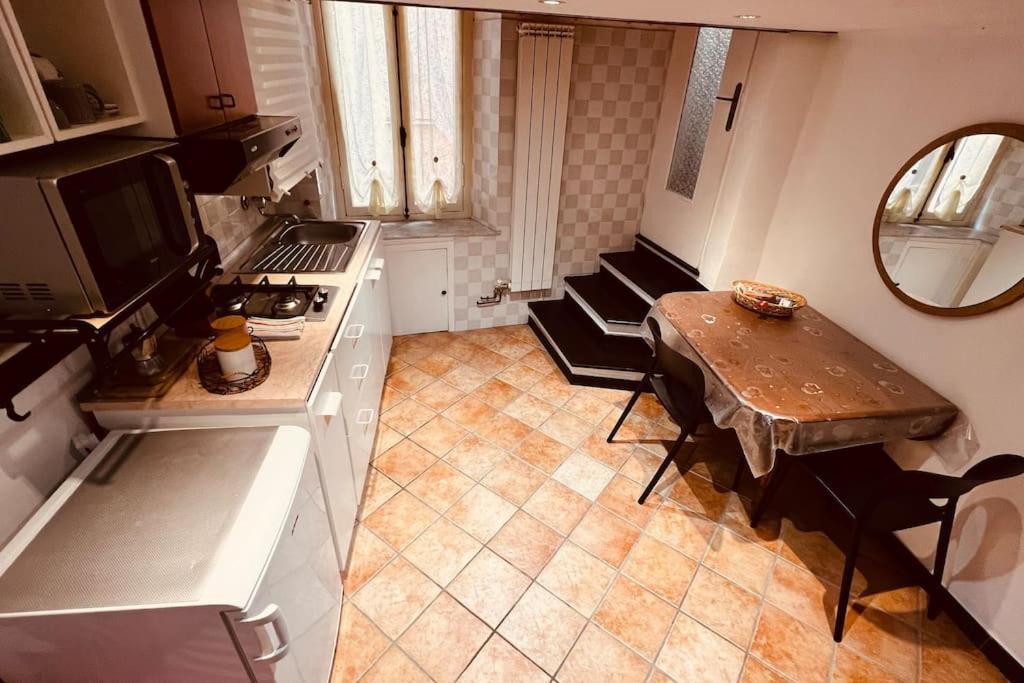 Mini Accommodation In Sanremo Liguria Luaran gambar