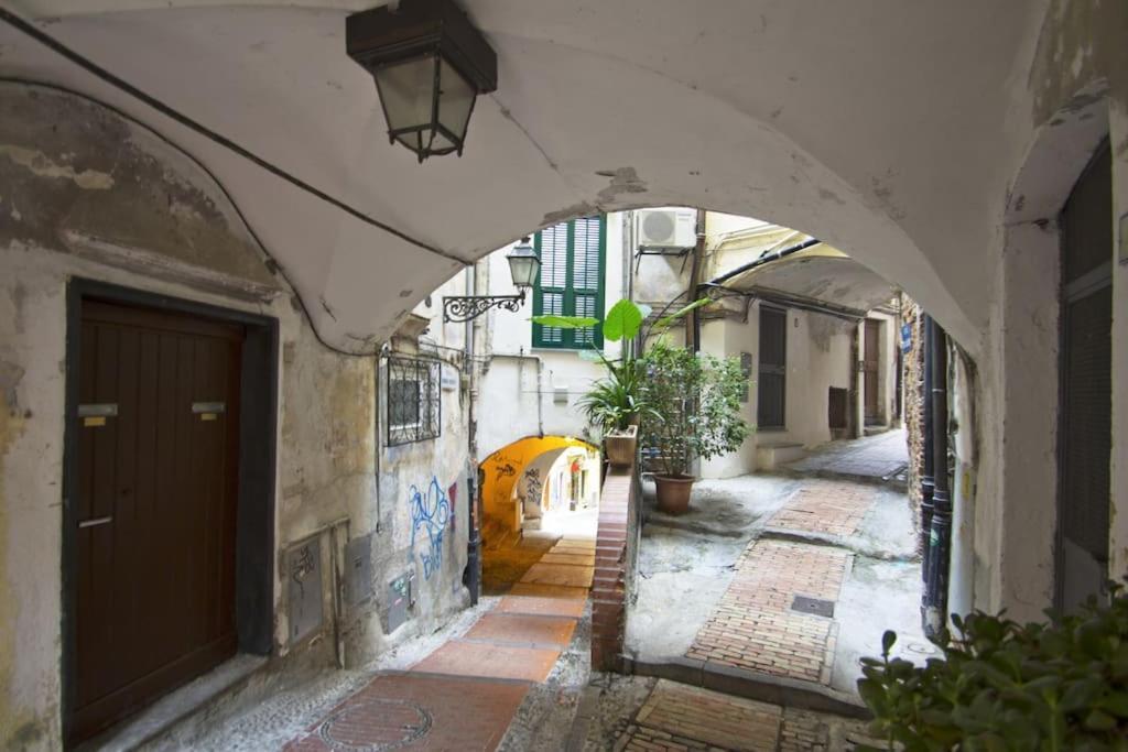 Mini Accommodation In Sanremo Liguria Luaran gambar