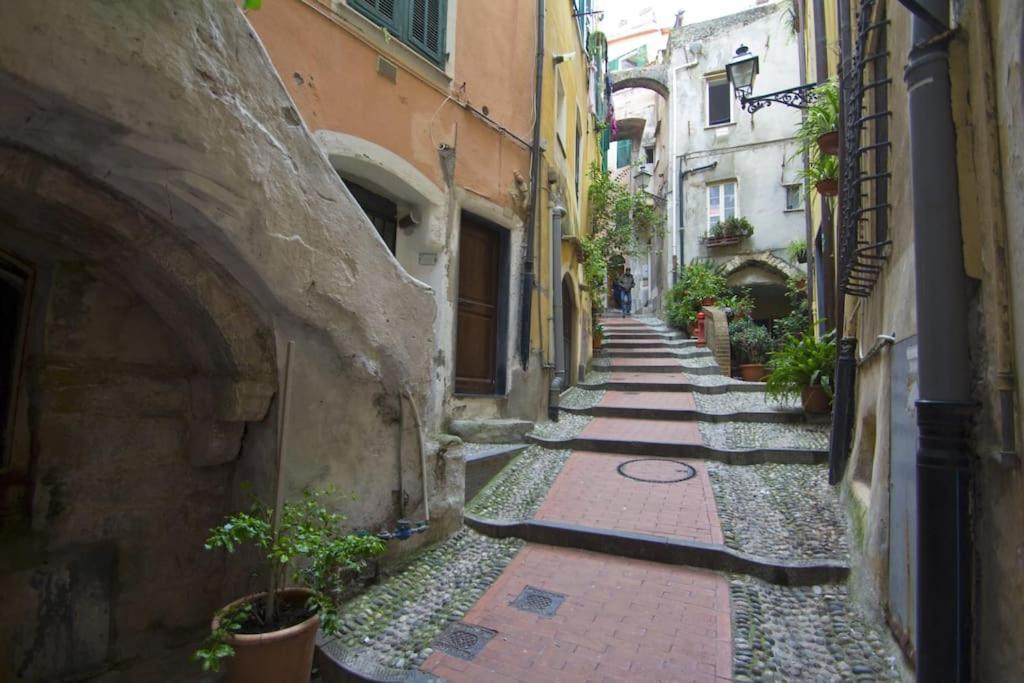 Mini Accommodation In Sanremo Liguria Luaran gambar