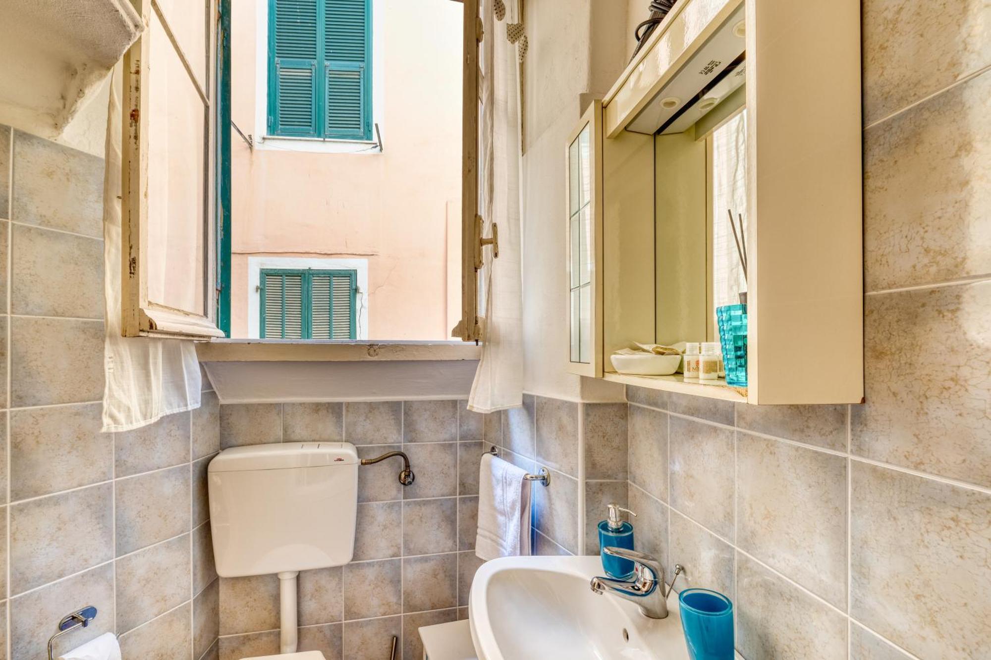 Mini Accommodation In Sanremo Liguria Luaran gambar