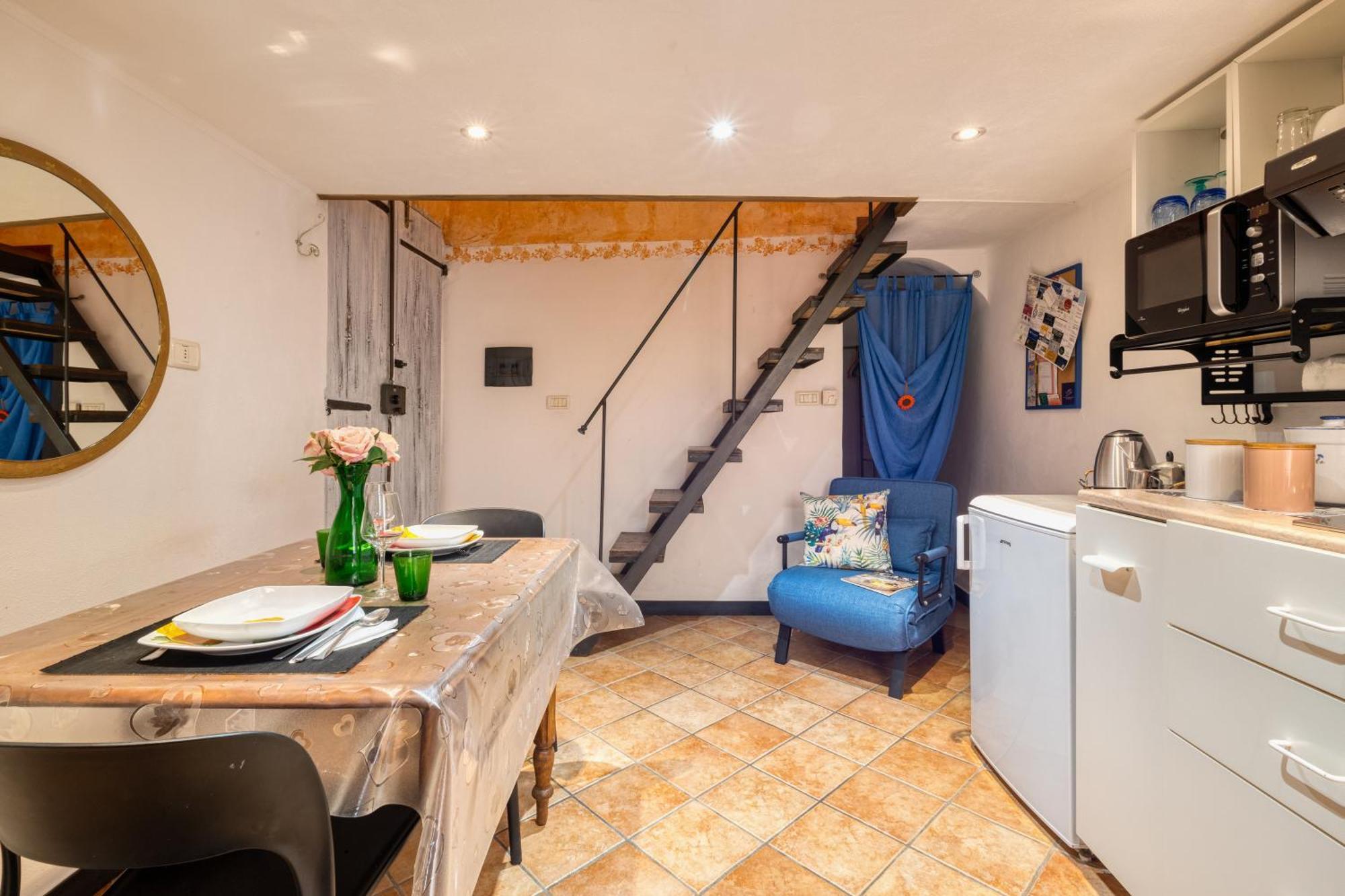 Mini Accommodation In Sanremo Liguria Luaran gambar